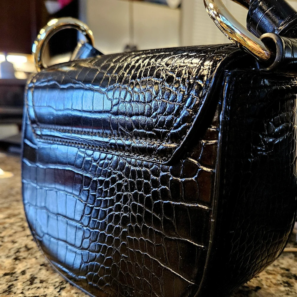 SALE!! Black Croc Embossed Saddle Bag with Gold Accents NWT - Picture 8 of 8